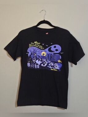 Women’s Size Small Disney Mickey’s Not So Scary Halloween Party T Shirt